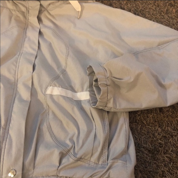 Lululemon Jacket - Picture 8 of 11